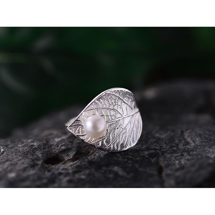 Pearl and Leaf Ring